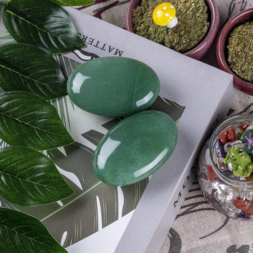 Green Aventurine Palm Stone Crystal Natural Chakra Therapy Polished Healing Crystal Oval Pocket Gemstone for Anxiety Stress Relief